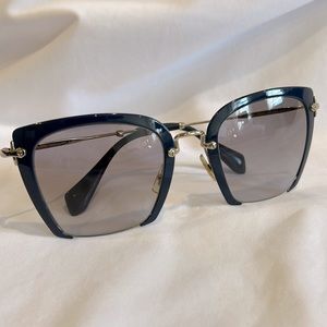 MIU MIU MU 52RS CORE COLLECTION SUNGLASSES GRAY